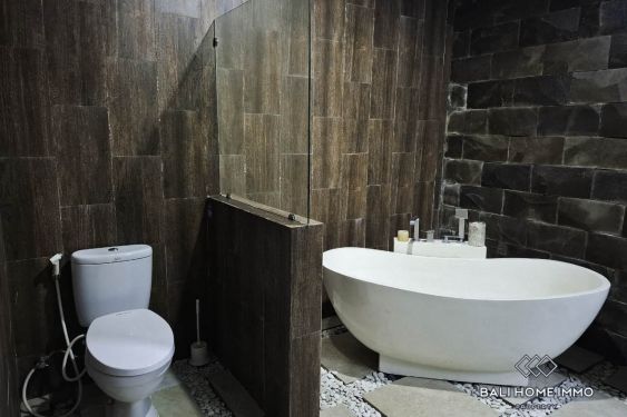 Image 15 from 2 Bedroom Ocean View Vintage Villa for Rent in Ungasan