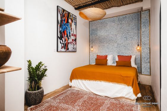 Image 9 from Apartemen Desain Rustic 2 Kamar dengan Pool Dijual di Berawa