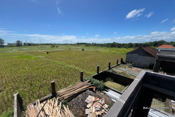 Image 17 from Villa de 2 chambres avec vue sur les rizières tropicales à vendre à Kedungu Bali