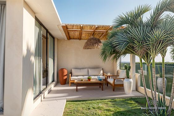 Image 5 from Villa de 2 chambres avec vue sur les rizières tropicales à vendre à Kedungu Bali