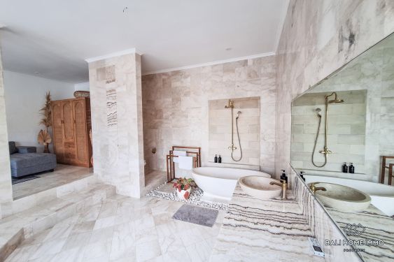 Image 14 from Villa 2 Kamar Dijual di Perumahan Canggu