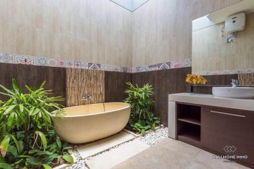 Image 20 from Villa 2 Kamar Disewakan Tahunan di Bali Kerobokan