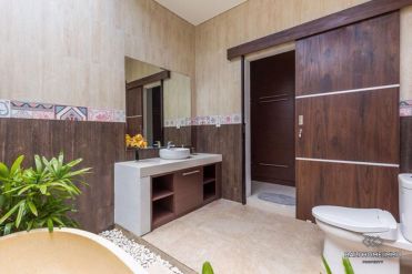 Image 19 from Villa 2 Kamar Disewakan Tahunan di Bali Kerobokan