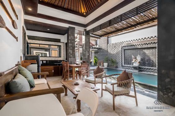 Image 3 from Villa de 2 chambres à vendre et à louer à Kerobokan Bali