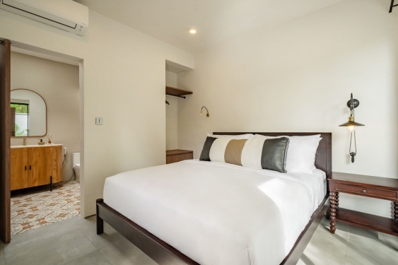 Image 8 from Villa 2 kamar Dijual di Kerobokan Bali