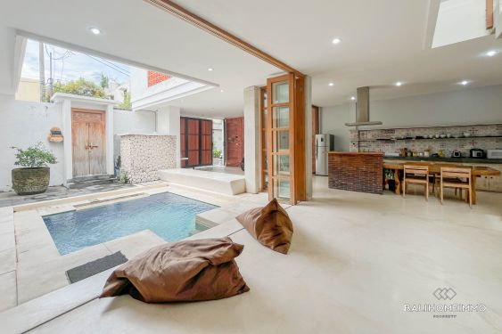 Image 2 from Villa de 2 chambres à vendre à Petitenget Bali