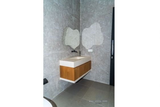 Image 11 from Dijual Villa 2 Kamar di tengah persawahan Padonan