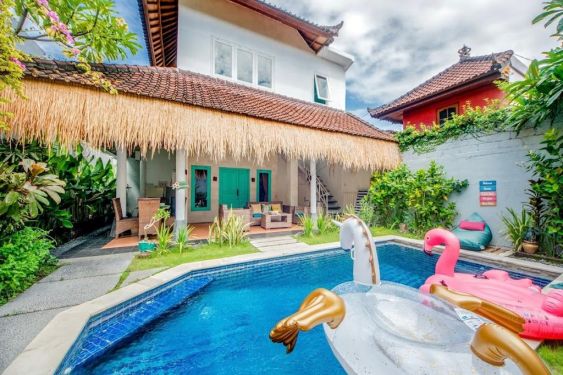 Villa 2 Kamar Disewakan di Kerobokan