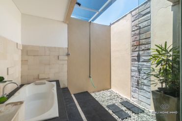 Image 20 from Vila 2 Kamar Tidur Disewakan di Bali Berawa