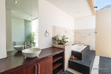 Image 19 from Vila 2 Kamar Tidur Disewakan di Bali Berawa