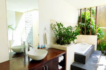 Image 4 from Villa de 2 chambres à louer à Berawa