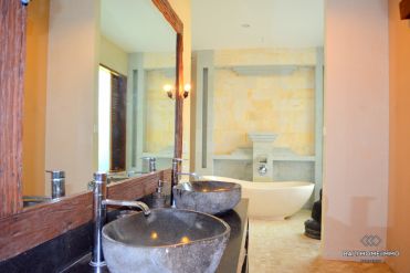 Image 16 from 2 Bedroom Villa For Yearly Rental in North Canggu