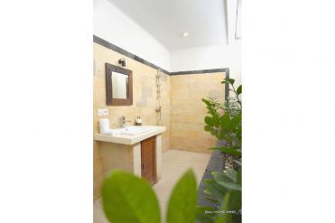 Image 2 from Villa de 2 chambres à louer à l'année à Umalas