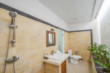 Image 3 from Villa de 2 chambres à louer à l'année à Umalas