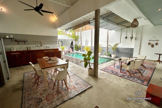 Image 8 from Villa de 2 chambres avec mezzanine à louer dans le centre de Berawa Canggu