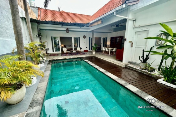 Image 1 from Villa de 2 chambres avec mezzanine à louer dans le centre de Berawa Canggu