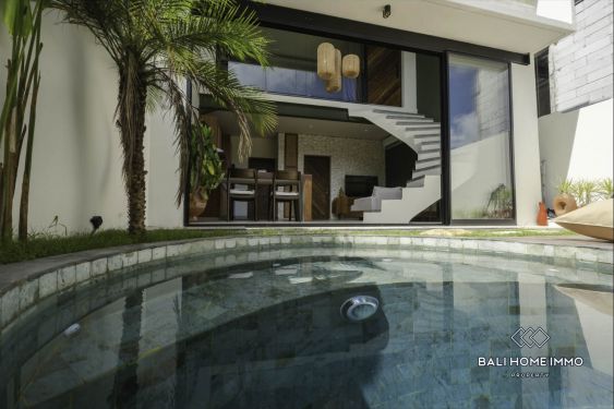 Image 19 from Villa de 2 chambres avec toit-terrasse et vue sur l'océan à vendre en location à Uluwatu