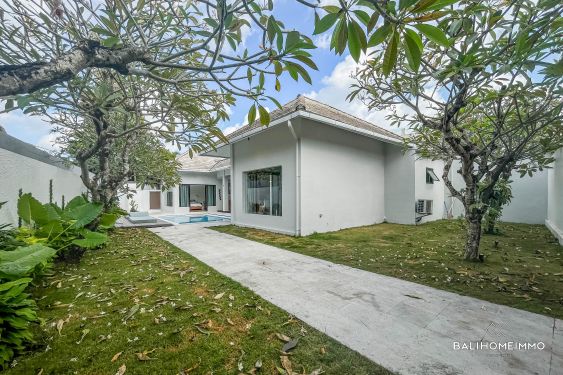 Image 4 from 2 Bedroom Villa with Spacious Garden for Rentals in Bali Seminyak