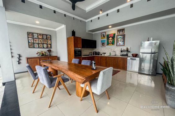 Image 5 from 2 Bedroom Villa with Spacious Garden for Rentals in Bali Seminyak