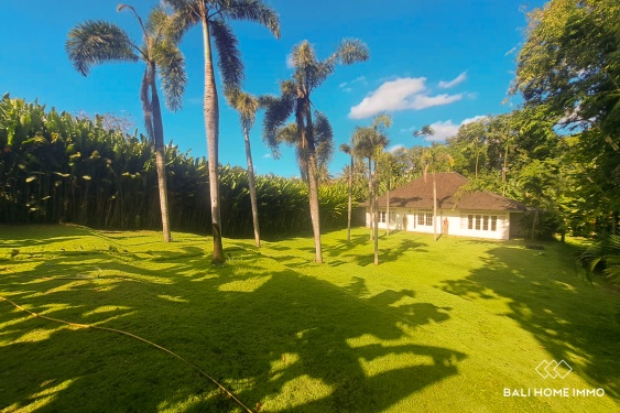 Image 20 from Maison de 2 chambres avec terrain supplémentaire à vendre à Tumbak Bayuh