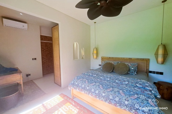 Image 9 from Maison de 2 chambres avec terrain supplémentaire à vendre à Tumbak Bayuh