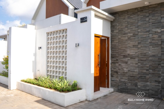 Image 17 from Vila Tropis 2 Kamar  Dijual di Seminyak