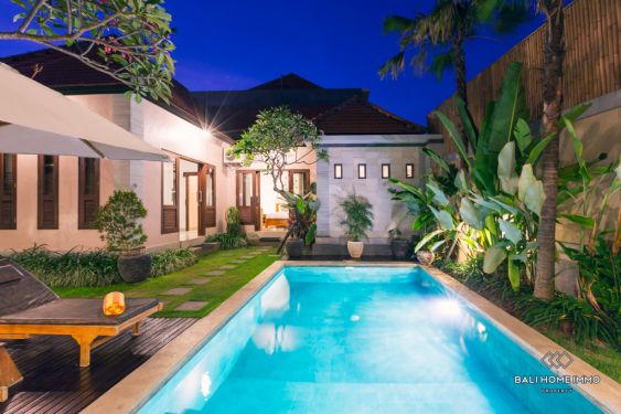 Image 2 from 2 BEDROOM VILLA FOR RENT WALKING DISTANCE TO BATU BELIG BEACH