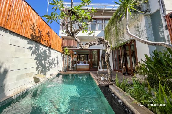 Image 3 from 2 Units 3-Bedrooms Modern Contemporary Design Villa for Sale Freehold in Bali Seminyak