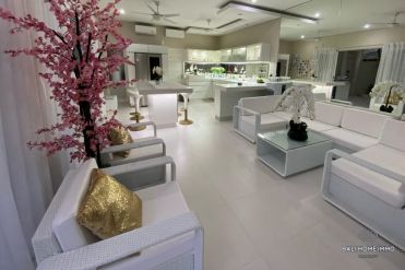 Image 7 from Deux villas mitoyennes, l'une de 4 chambres et l'autre de 3 chambres, sont à vendre à Berawa.