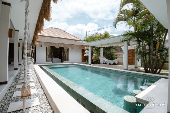 Image 3 from 2 Units of 3 Bedroom Villa in a Complex for Sale Leasehold in Seminyak