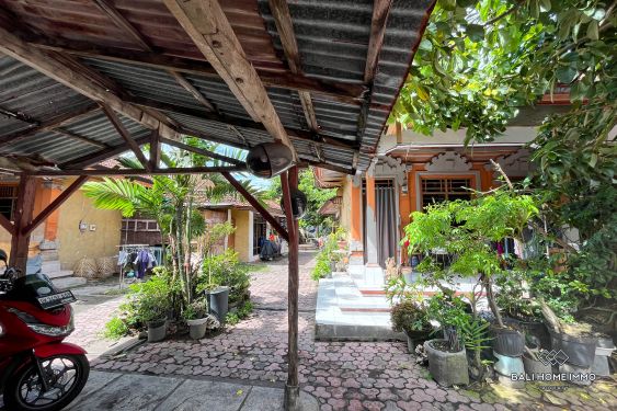 Image 4 from Terrain de 25 ares à Kuta près de la plage à vendre