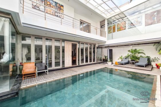 Image 1 from Villa Keluarga 3 + 1 Kamar Disewakan di Batu Belig Seminyak