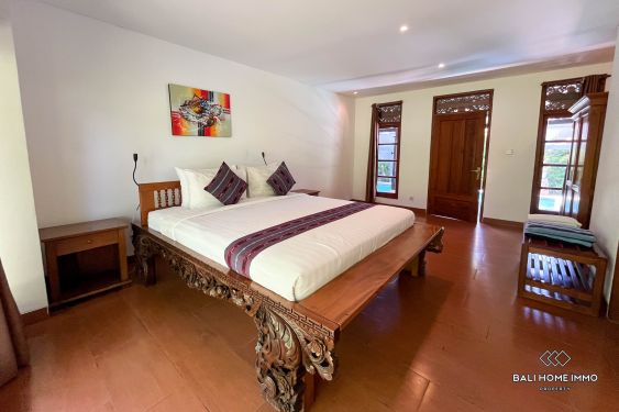 Image 11 from 3 Bedroom Balinese Tropical Villa in the Heart of Petitenget for Rent
