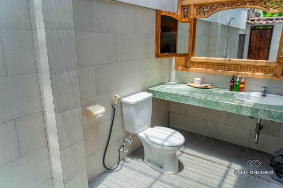 Image 3 from 3 Bedroom Balinese Tropical Villa in the Heart of Petitenget for Rent