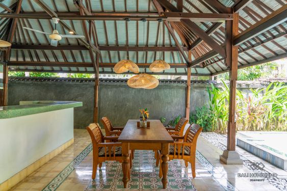Image 3 from Villa Tropis Bali 3 Kamar Tidur di Pusat Petitenget untuk Disewa