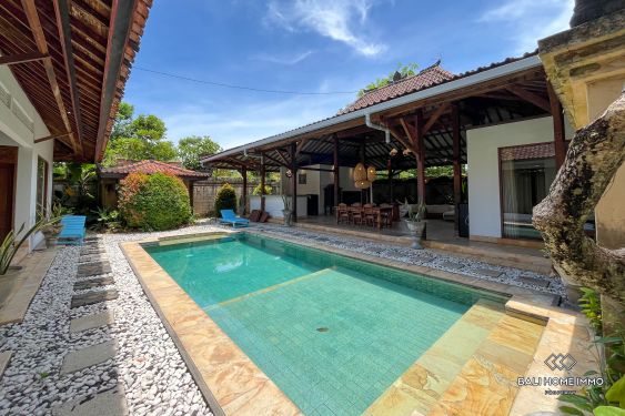 Image 3 from Villa tropicale balinaise de 3 chambres à louer au cœur de Petitenget