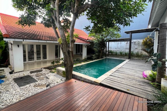 Villa classique-moderne de 3 chambres à louer à Canggu Berawa
