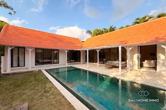 Villa familiale de 3 chambres à louer à Canggu Berawa