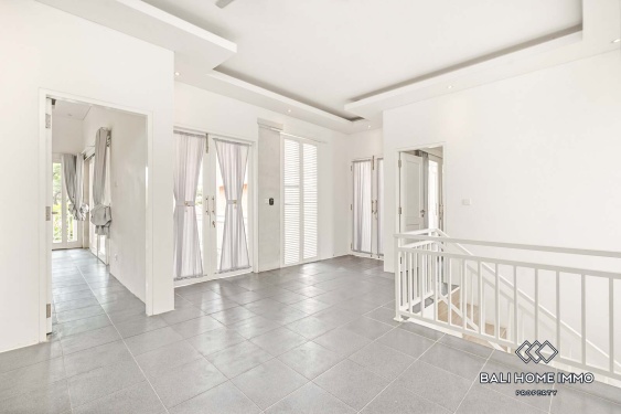 Image 11 from Villa Keluarga 3 Kamar untuk Disewa di Tepi Pantai Seminyak