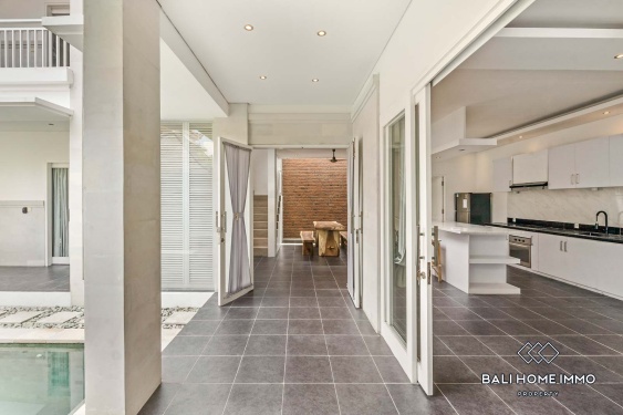 Image 3 from Villa Keluarga 3 Kamar untuk Disewa di Tepi Pantai Seminyak