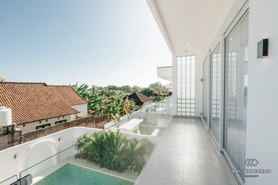 Image 15 from 3 Bedroom Villa + 1 office for sale in Padonan Canggu Bali