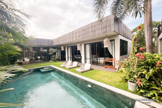 Villa Keluarga 3 Kamar Disewakan di Umalas