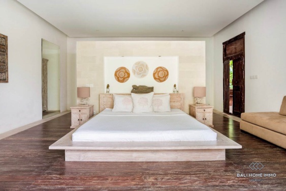 Image 15 from 3 bedroom family villa with garden for rent in berawa