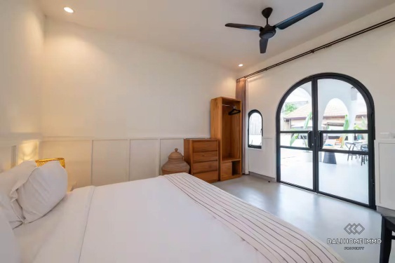 Image 12 from Villa Keluarga 3 Kamar bertaman Disewakan di Padang Linjong Canggu