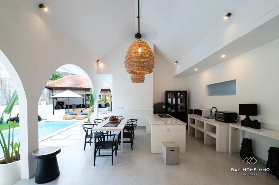 Image 4 from Villa Keluarga 3 Kamar bertaman Disewakan di Padang Linjong Canggu