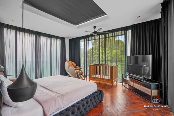 Image 14 from 3 Bedroom Family Villa with Garden for sale leasehold in Seseh Beachside