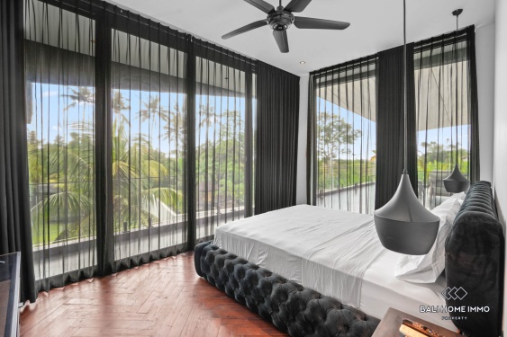 Image 13 from 3 Bedroom Family Villa with Garden for sale leasehold in Seseh Beachside