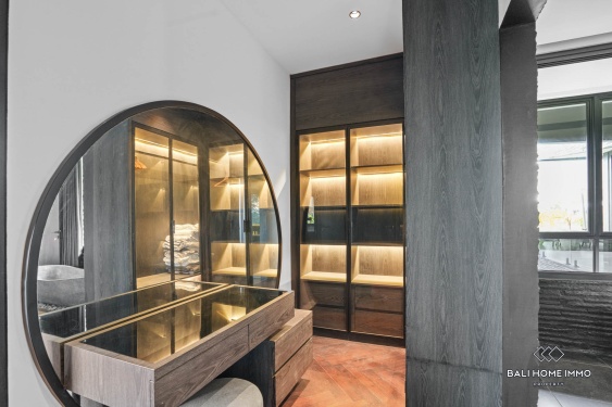 Image 18 from 3 Bedroom Family Villa with Garden for sale leasehold in Seseh Beachside