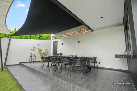 Image 3 from 3 Bedroom Family Villa with Garden for sale leasehold in Seseh Beachside