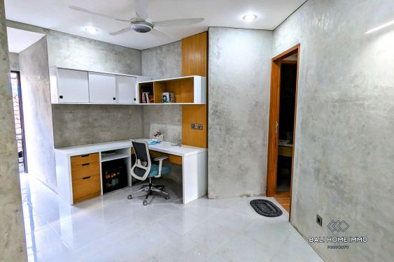Image 13 from 4 bedroom industrial-style family home for sale in Padonan Canggu Bali